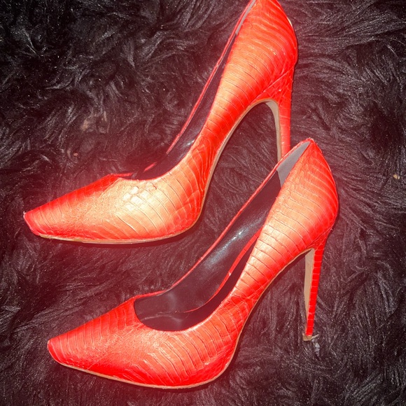 Rachel Roy Neon Tangerine Textured Pumps - Picture 6 of 9